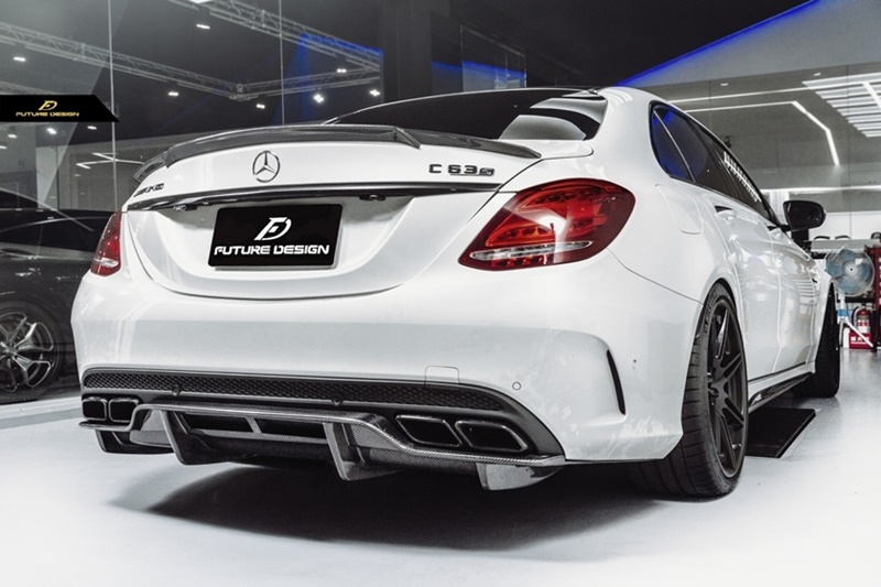 W205 C63 Sedan- PSM style Carbon Rear Diffuser 03
